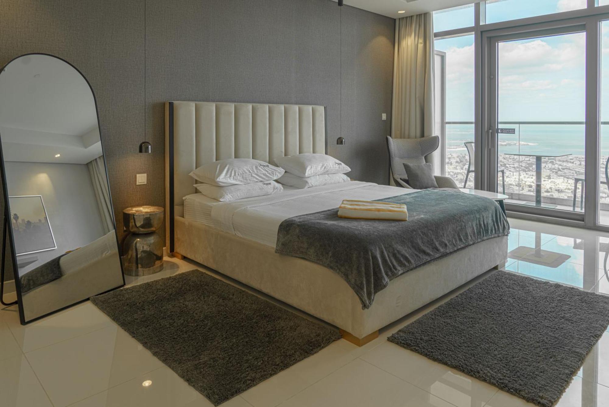 Paramount Tower Hotel And Residences With Infinity Sky Pool Dubai Exterior foto