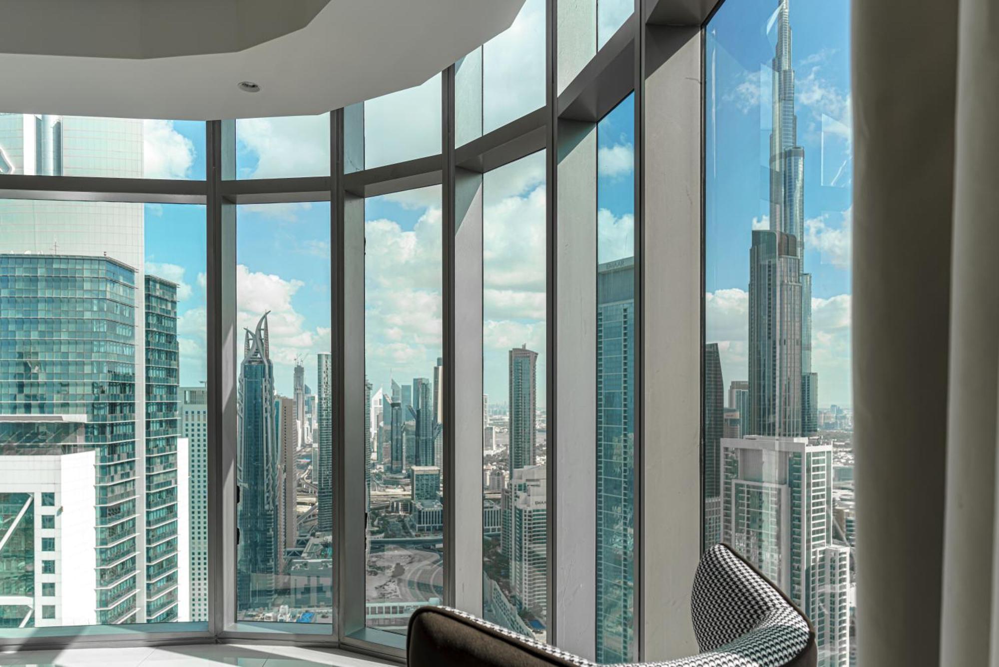 Paramount Tower Hotel And Residences With Infinity Sky Pool Dubai Exterior foto